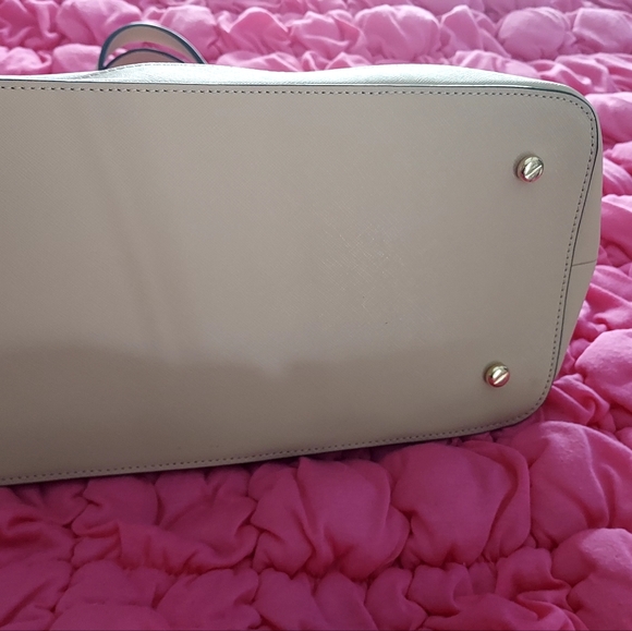 Henri Bendel large leather Satchel  in excellent condition.  Rare !! - Picture 5 of 16